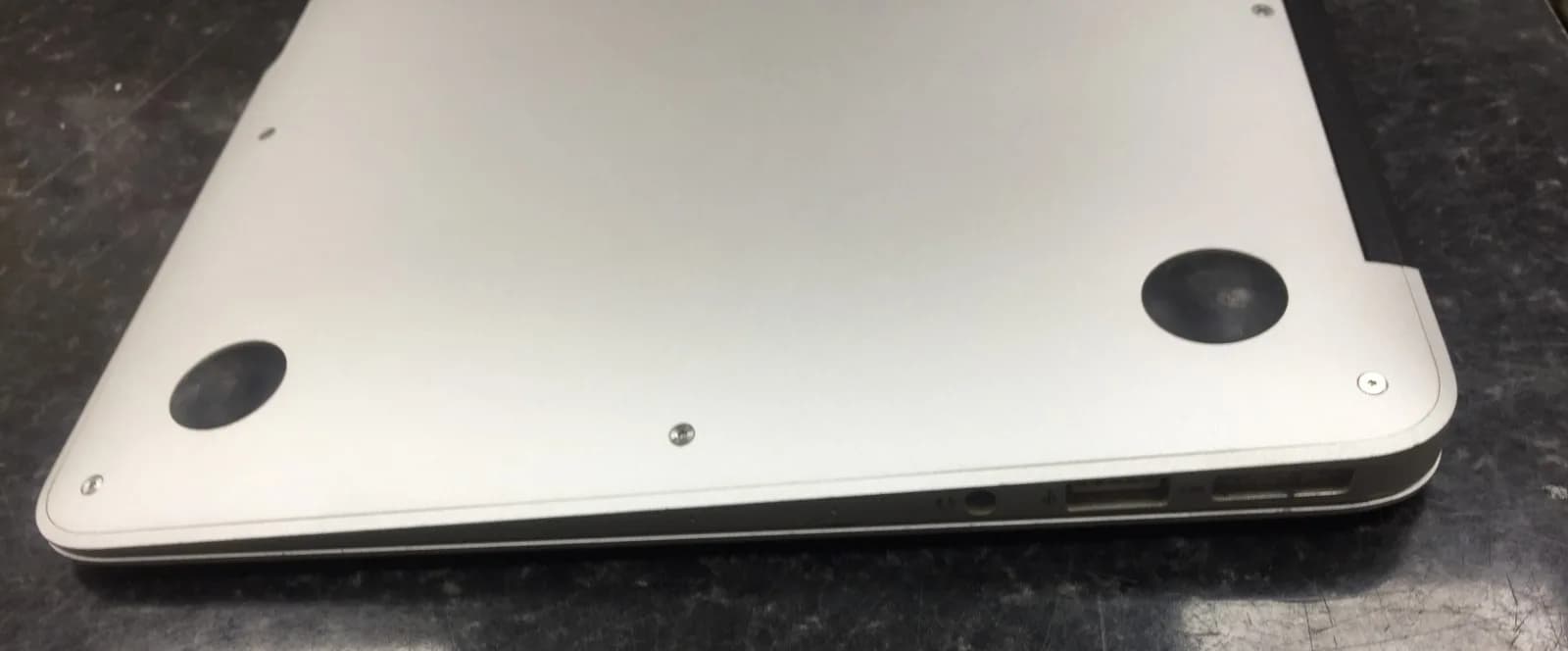 APPLE MACBOOK AIR 11 INCH MID 2013 I5 120GB SSD 4GB RAM