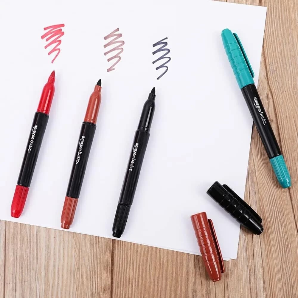 Amazon Basics Dual-Tip Permanent Markers Bullet Tip and Ultra-Fine Tip 8 pk Pens