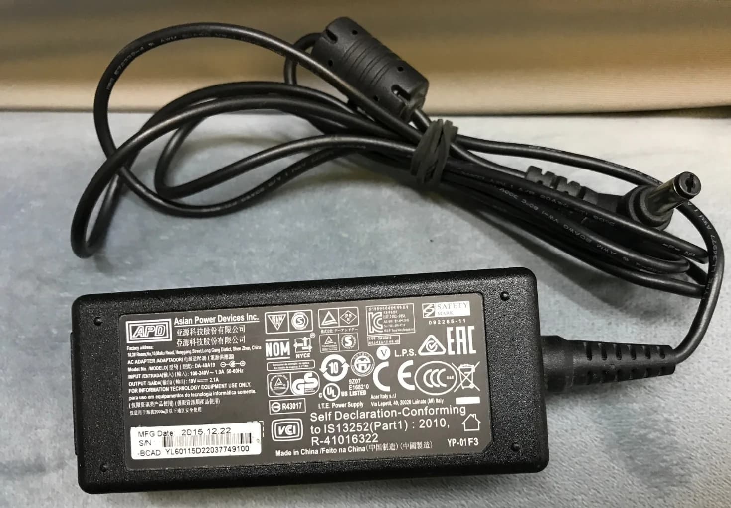 APD 40W 19V 2.1A DA-40A19 Asian Power Ac Adapter Charger for Laptops