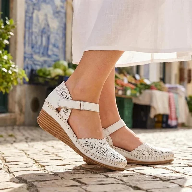 Women's Pavers Casual Leather Touch Fasten Mary Janes - White