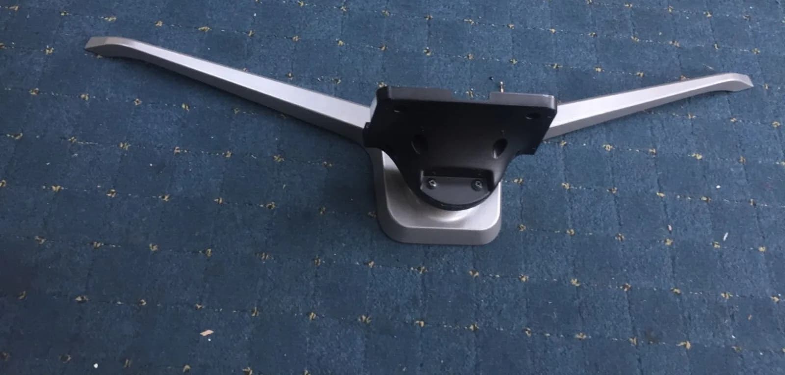 BASE STAND FR 50278FHDDLEDCNTD 42278FHDDLED LT-43C870 LT-49C870 TV SLV