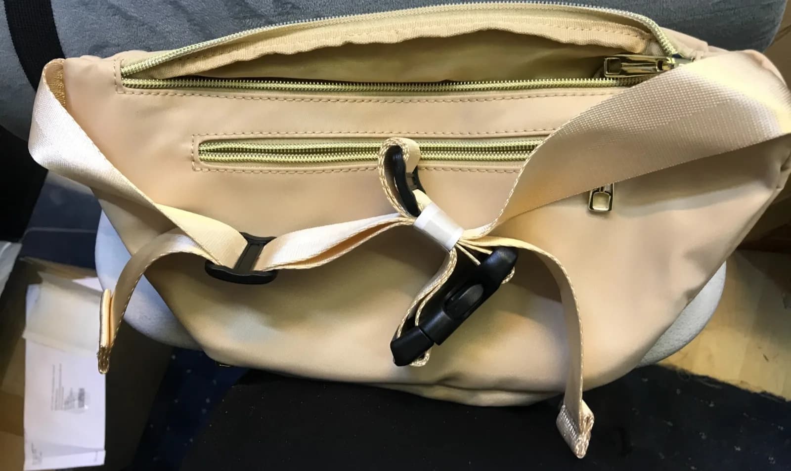 Women's Fanny Pack Waist Bag Gold Beige – 7 Pockets – 30cm x 14cm – Stylish Cros