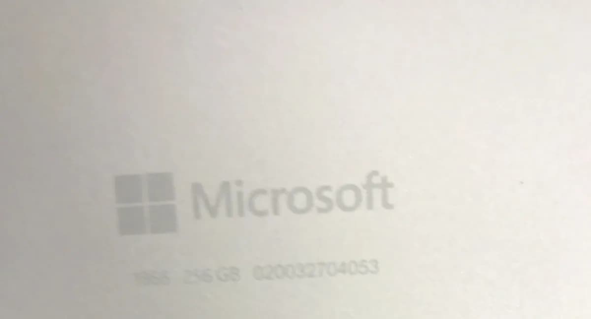 Microsoft Surface Pro 7 Model 1866 i5-1035G4 8GB RAM 256GB SSD – Smashed Screen