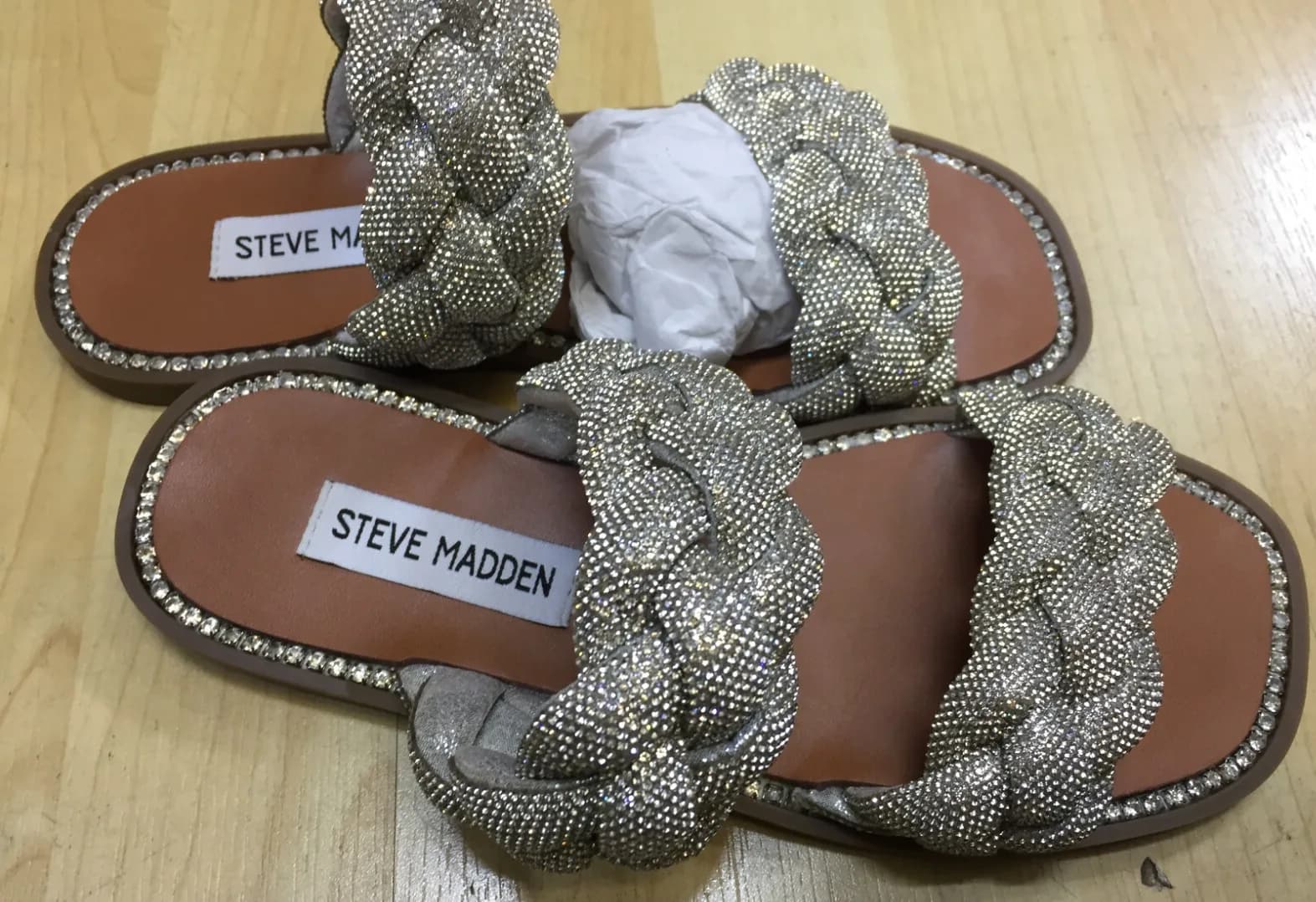 Steve Madden Newbie Leather Flat Sandal with Rhinestone Detail UK 2.5