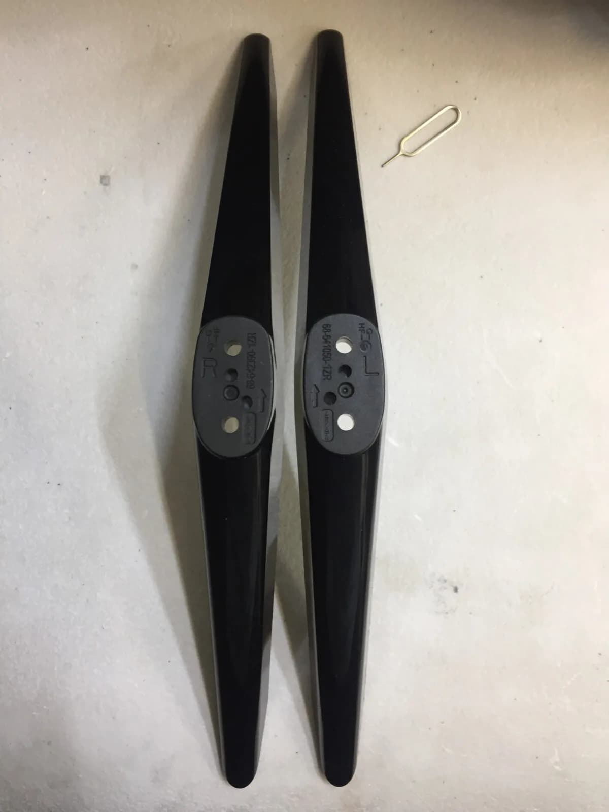 TCL 43S435 TV Stand legs feet Tabletop Base