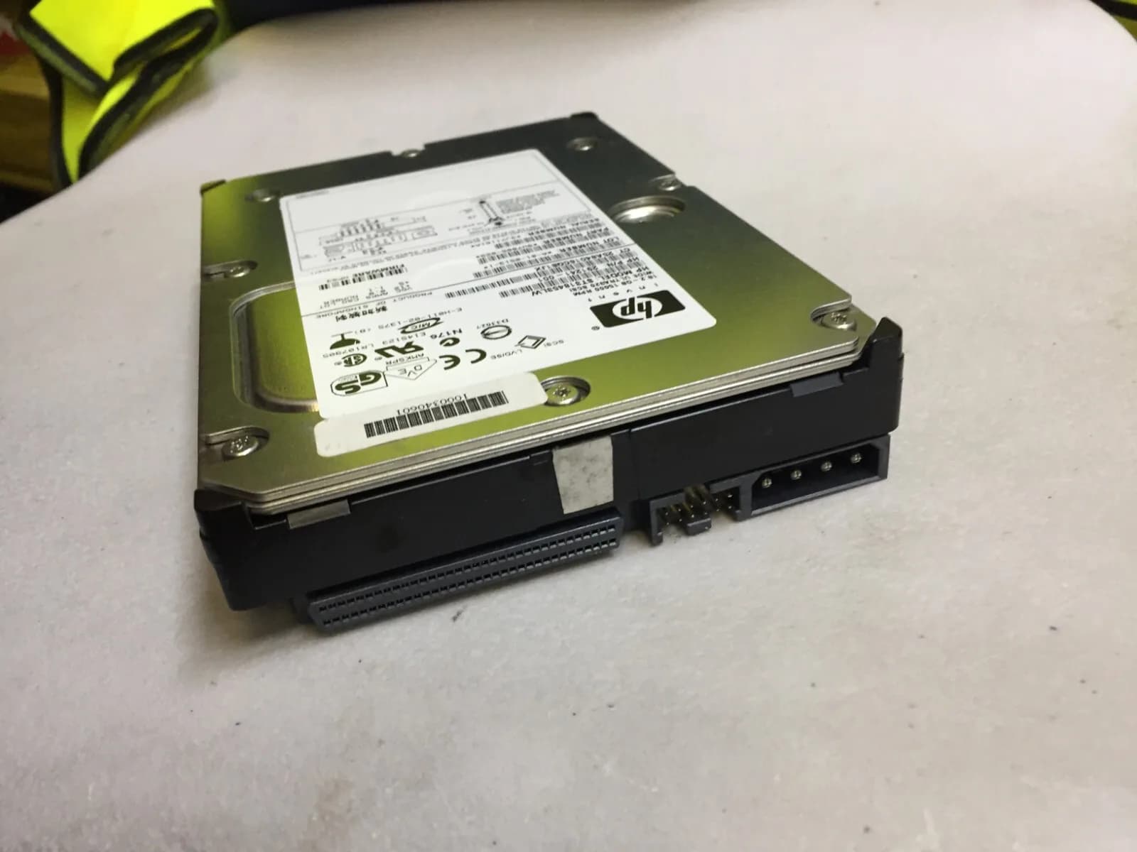 HP SCUZZY HDD HARD DRIVE ST318453LW 18.2GB 1500 RPM SCSI 68 PIN HP PART 291241-