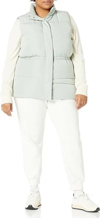 Amazon Aware Women's Relaxed-Fit Water Repellent Recycled Polyester Puffer Vest